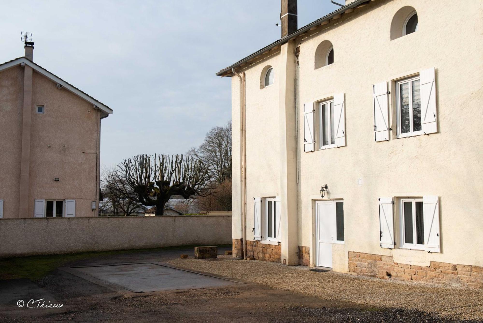 La Doloreanne Saint-Didier-sur-Chalaronne المظهر الخارجي الصورة